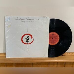 Andreas Vollenweider dancing with the lion lp. Columbia FM-45154. 1989 release